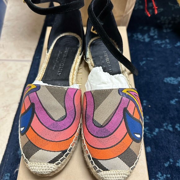 Burberry Espadrilles - Picture 2 of 11